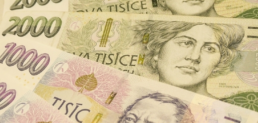 Průměrná mzda v bankovnictví a pojišťovnictví přesahuje 54 tisíc korun (ilustrační foto).
