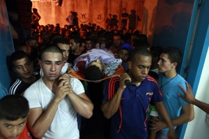 Zabitý mladík při akci izraelských ozbrojenců na Západním břehu.