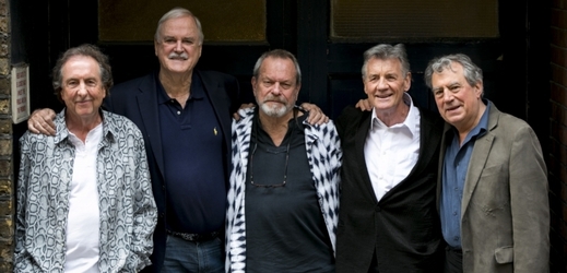 Představitelé britské komediální skupiny Monty Python.