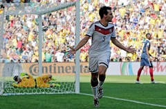 Vítězný gól Německa vstřelil ve třinácté minutě Mats Hummels.