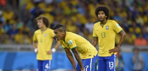 Zklamaní fotbalisté Brazílie po debaklu s Německem.