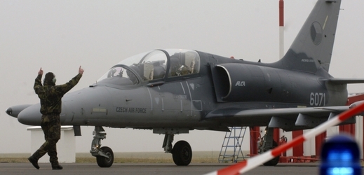 Armádní letouny L-159 se prodají do USA.