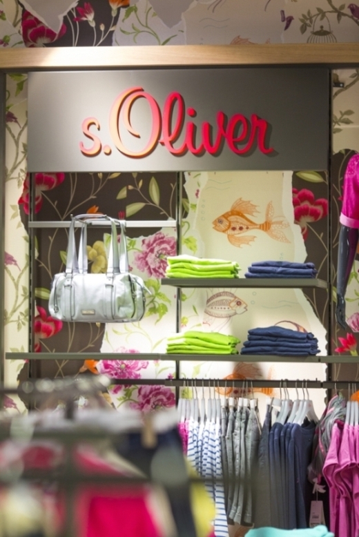 Fashion Stores - s.Oliver.