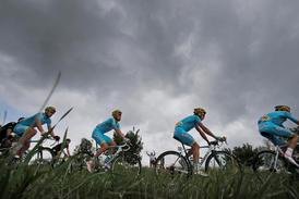 Start etapy na Tour de France vyjde města na pořádný balík.