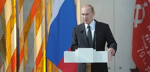 Putin varuje Západ před efektem bumerangu.