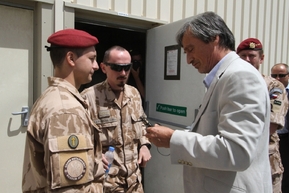 Šéf rezortu obrany Stropnický na nečekané návštěvě u českých vojáků v Afghánistánu.