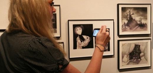 Expozice Tim Burton a jeho svět v pražském Domě U Kamenného zvonu.