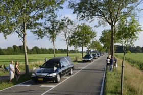 Převoz rakví s oběťmi havarovaného boeingu v Nizozemsku.