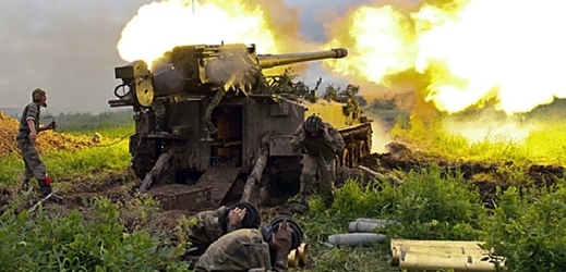 Ukrajinské dělostřelectvo. Páchání válečných zločinů?