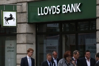 Lloyds banka.