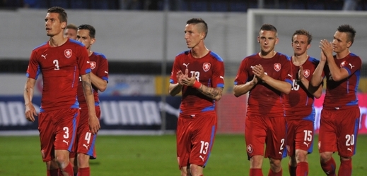 Čeští hráči po posledním přípravném zápase s Rakouskem. 