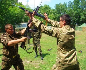Výcvik speciálních jednotek ukrajinské armády.