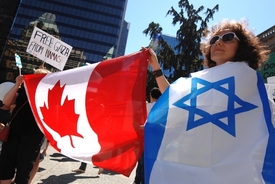 V kanadském Vancouveru naopak proběhla proizraelská demonstrace.