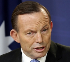 Australský premiér Tony Abbott chce přivezením ostatků splatit dluh pozůstalým.