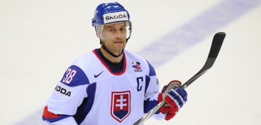 Tragicky zesnulý slovenský hokejista Pavol Demistra přispěl k usmíření Zdena Cháry a Miroslava Šatana.