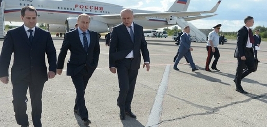 Putin na aktuální návštěvě Samarské oblasti.