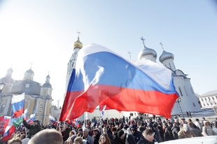 Demonstrace v Moskvě na podporu Putina v krizi kolem Ukrajiny.