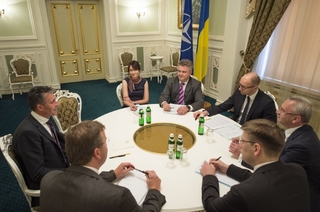 Šéf NATO Rasmussen jedná v Kyjevě.