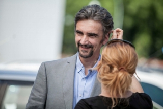 Martin Myšička (na snímku) hraje hlavní roli novináře Pavla, který unese papouška s kontroverzními informacemi.