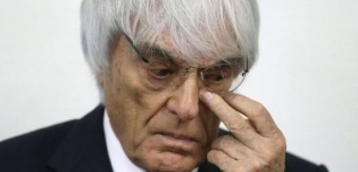 Šéfovi formule 1 Berniemu Ecclestoneovi opět hrozí soud.