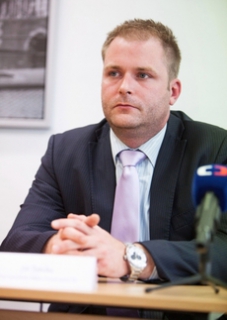 Zástupce generálního ředitele finanční správy Jiří Žežulka.