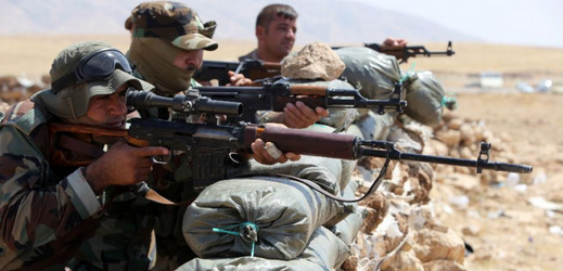 Kurdské ozbrojené síly postupují vpřed ve svých snahách o znovudobytí přehrady u Mosulu.