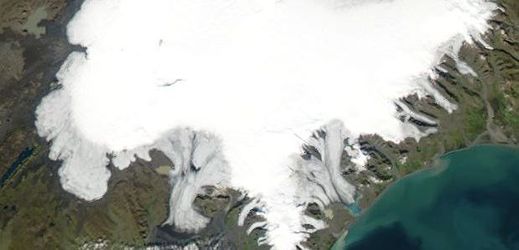 Sopka Bárdarbunga u ledovce Vatnajökull.