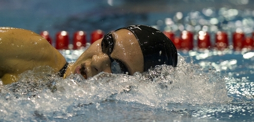 Barboře Závadové se nepodařilo na mistrovství Evropy obhájit bronzovou medaili z polohového závodu na 400 metrů, skončila čtvrtá.