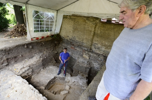Archeologové se domnívají, že stavitel by mohl pocházet z byzantského prostředí.
