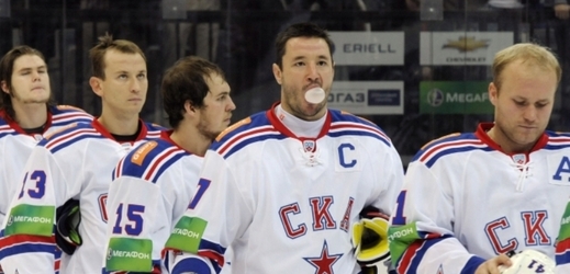 Hokejisté SKA Petrohrad s hvězdným kapitánem Iljou Kovalčukem. 