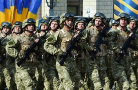 Ukrajinci poprvé za pět let slaví nezávislost.