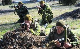 Ukrajinští vojáci u Luhansku.