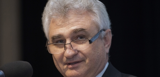 Předseda horní komory Milan Štěch (ČSSD).