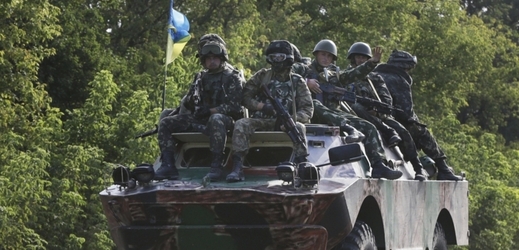 Ukrajinští vojáci ve východní Ukrajině.