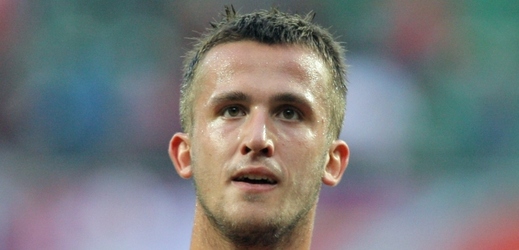Člen širšího kádru české fotbalové reprezentace Tomáš Pekhart mění v druhé německé lize dres. 