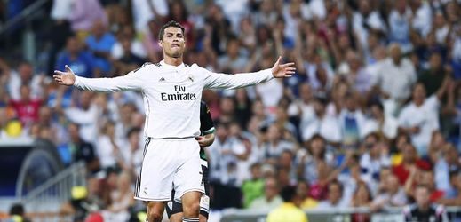 Cristiano Ronaldo z Realu Madrid byl v Monaku vyhlášen nejlepším fotbalistou Evropy za minulou sezónu.