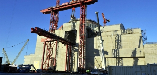 Třetí reaktor ve výstavbě (2010).