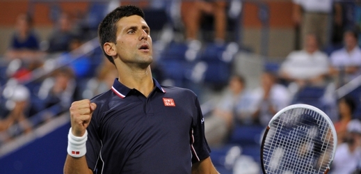 Srbský tenista Novak Djokovič postoupil do semifinále US Open.