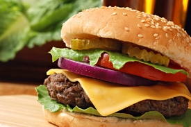 Nejrůznější hamburgery můžete ochutnat na Burgerfestu (ilustrační foto).
