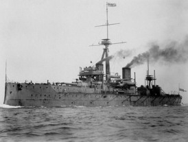 Nový dinosaurus se jmenuje podle britské bitevní lodě HMS Dreadnought z roku 1906. Nový dinosaurus se jmenuje podle britské bitevní lodě HMS Dreadnought z roku 1906.