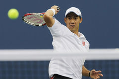 Japonec Kei Nišikori byl ve finále o poznání nervóznější než jeho soupeř.