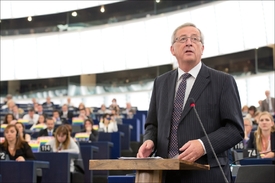 Nový předseda komise Jean-Claude Juncker bude mít silný mandát i autoritu.