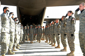 Američtí vojáci na základně v Iráku (foto z 6. prosince 2010).