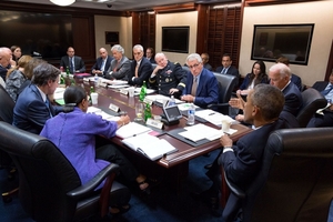 Prezident Obama s bezpečnostními poradci.