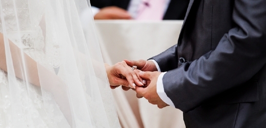 Svatba nepřináší jen romantické, ale i trapné chvilky, ukazuje průzkum (ilustrační foto).