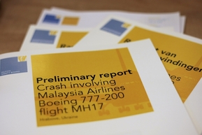 Předběžná zpráva nizozemských vyšetřovatelů o tragédii MH17.
