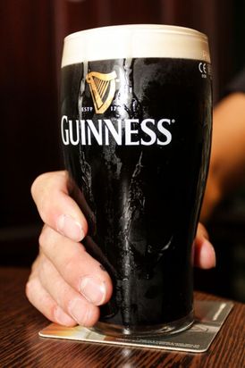 Irské černé pivo Guinness.