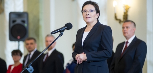 Polská premiérka představuje novou vládu.