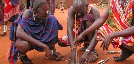 Vědkyně sledovala africké křovácké kmeny (ilustrační foto).