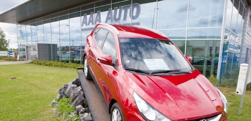 Společnosti AAA Auto se daří navyšovat prodej.